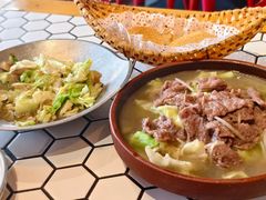 -有家川菜(宝山万达店)