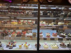 面包甜点陈列柜-多乐之日(华贸天地店)