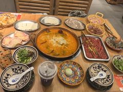 -洱火云南酸菜牛肉火锅(石景山当代商城店)