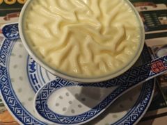 -广信牛奶甜品世家(台东店)