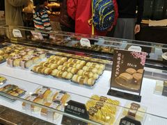 面包甜点陈列柜-红跑车HPCBAKERY(汉商店)