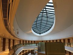 -上海滴水湖皇冠假日酒店