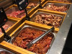 自助取餐区-大山炭火烤肉自助(百盛步行街广场店)