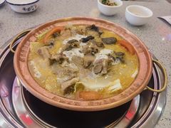 -阿婆情腊排骨火锅(金虹路店)