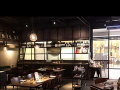 大堂-Carbon莫卡哆·意大利复古集市餐厅(杭州大厦店)