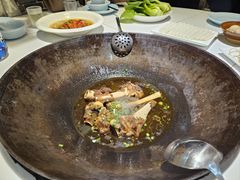 -茸梅路右拐龙虾-农家菜(松江店)