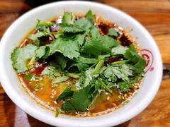 特色酸辣粉小料-万记麻辣烫国展总店