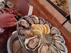 -斯普汇生蚝牛排馆(中骏世界城店)