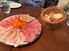 -羽深肉铺 Steak & Wine