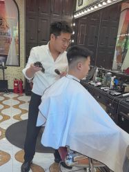 -东方先生国潮男士理发馆