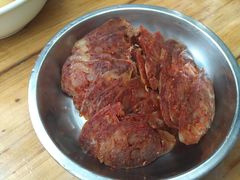 秘制香肠-张记老成都杂酱面红油水饺(南虹雅园店)