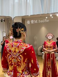 -曼青婚纱礼服馆