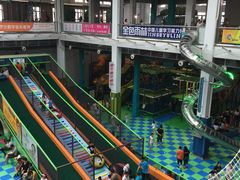 -蒙特利亲子乐园