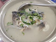 -雪湖煜辰鱼头老店(雪野湖店)