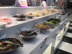自助取餐区-梦航彩虹之约自助餐厅(华府天地店)