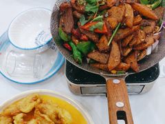 -东北酱骨饺子铁锅炖(万达总店)