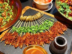-何师烧烤·香辣蟹·川菜·30年老品牌(太古里旗舰店)