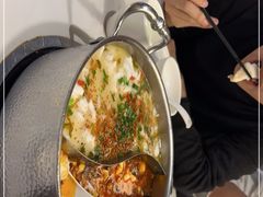 -德林酸菜鱼火锅(南丹店)