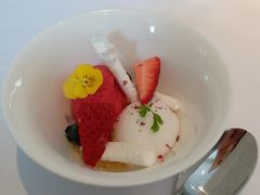 手工冰淇淋配季节热带水果-蝶舍·MAISON PAPILLON