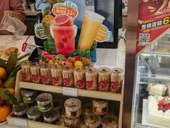 -85度C(生甜甜圈研究工坊·上海平凉店)