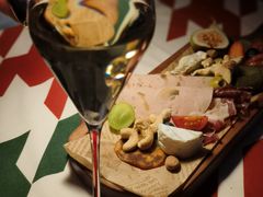 -Line 咖啡(石厦花园店)