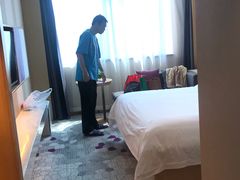 -麗枫酒店(广州区庄地铁站店)