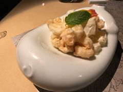 凤梨虾球-穹六人间 people 6(岳阳路店)