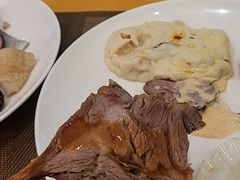 -上海西藏大厦万怡自助餐厅(徐汇店)