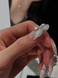 -HUII NAIL绘京美甲美睫会馆