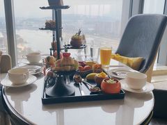 靠窗位-三迪希尔顿酒店·星空酒廊