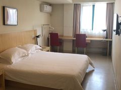 -锦江之星(广州海珠江泰路地铁站店)