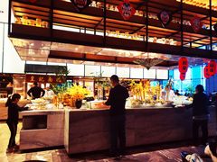 -飨食汇全日制餐厅·昆山皇冠假日酒店(九方店)
