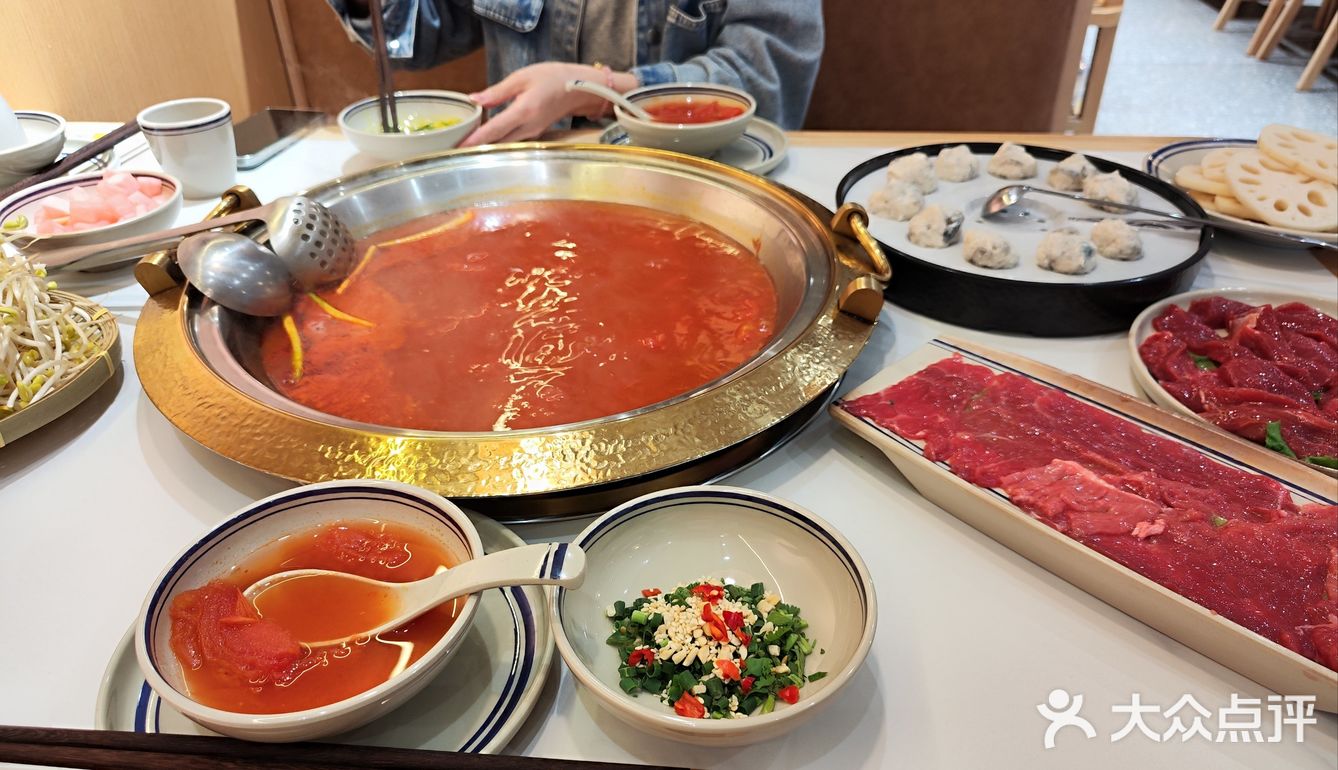 今天喝汤[胜利]换季啦来碗牛肉养生汤🥣