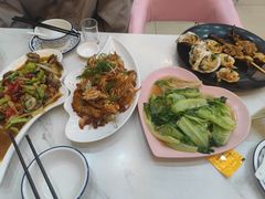 -覃记海鲜美食餐厅