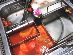 四宫格锅底-海底捞火锅(海宁路店)