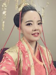 -盘子女人坊生日照·摄影馆(华强店)
