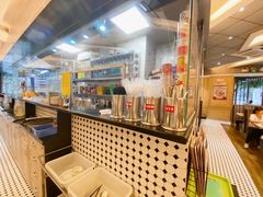 -潮庭港式茶餐厅·熊仔奶茶(同济广场店)