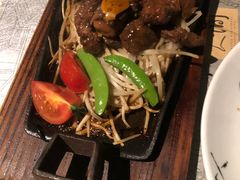 -穹六人间 people 6(岳阳路店)