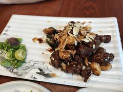 黑蒜子牛肉粒-陆壹捌餐厅(五大道店)