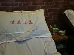 -鸿喜足健康足道采耳艾灸(南纬路店)