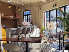 -Fridi Patisserie Cafe