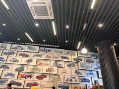 -汽车博物馆主题餐厅