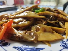 -天天向上素食餐厅(五台山店)
