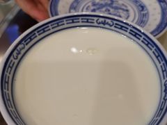-广信牛奶甜品世家(台东店)