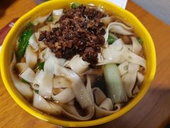 老妈面清汤-易老妈蹄花.特色川菜(人民公园总店)