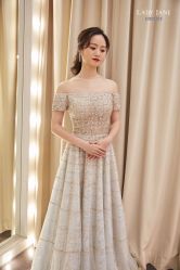 -Lady  Jane高端婚纱礼服馆
