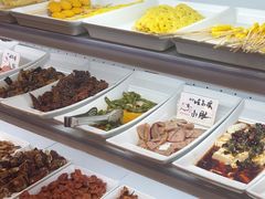 -哈尔滨小酒馆·鲜肉现穿自助烧烤(康新花园店)