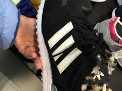 -adidas(正佳广场店)