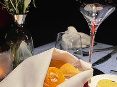 餐前面包-弦月窗LUNETTE BY AMANDA(复兴路店)