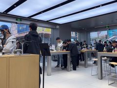 -DJI大疆(深圳华强北曼哈授权体验店)